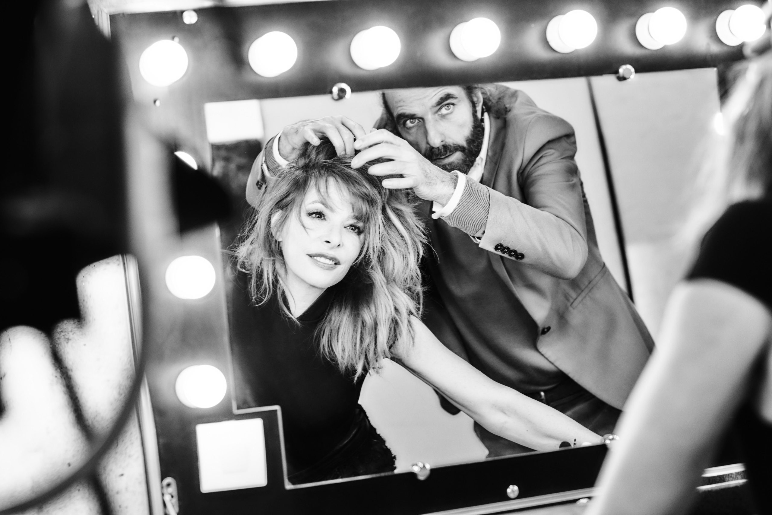 EXCLU. Mylène Farmer : son coiffeur nous révèle les secrets de sa coupe